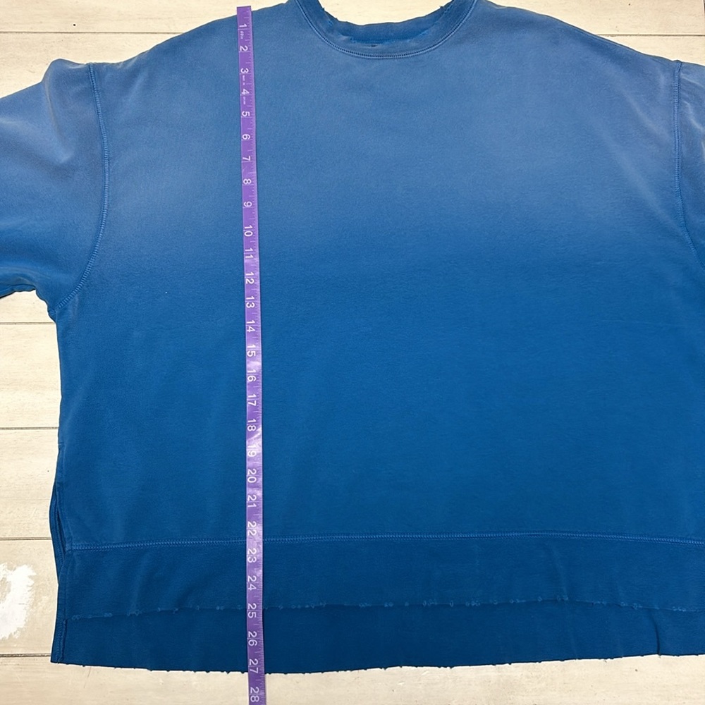 Electric & Rose Neil Sweatshirt High Low Oversized Blue Ombré NWT - Picture 8 of 11